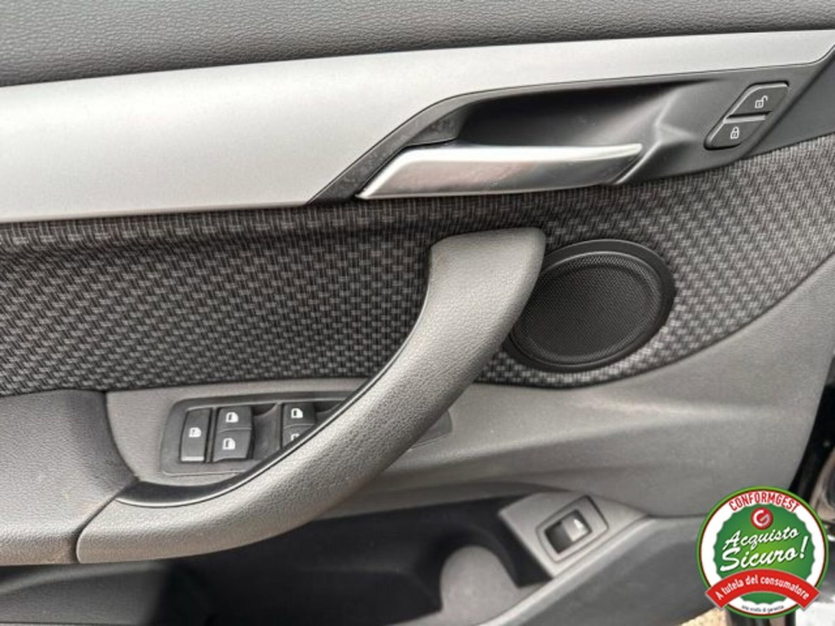 BMW X1 sDrive16d Advantage (13)
