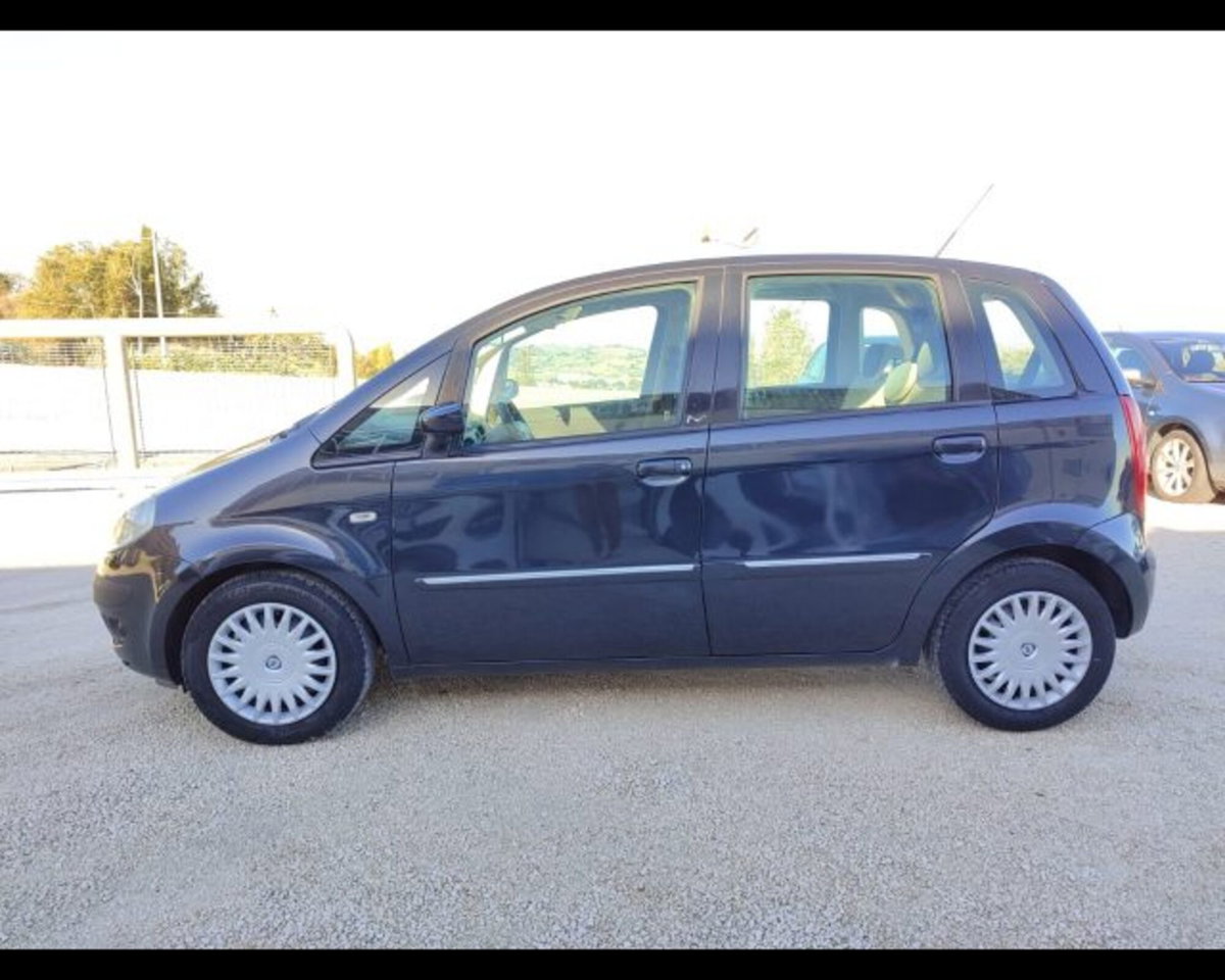Lancia Musa 1.4 16V Oro (3)