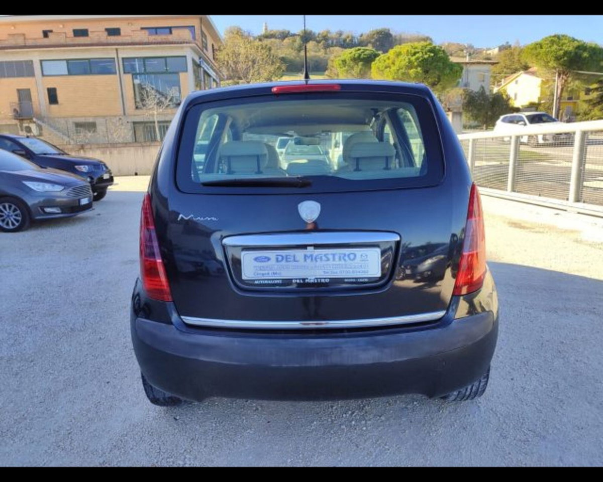 Lancia Musa 1.4 16V Oro (5)