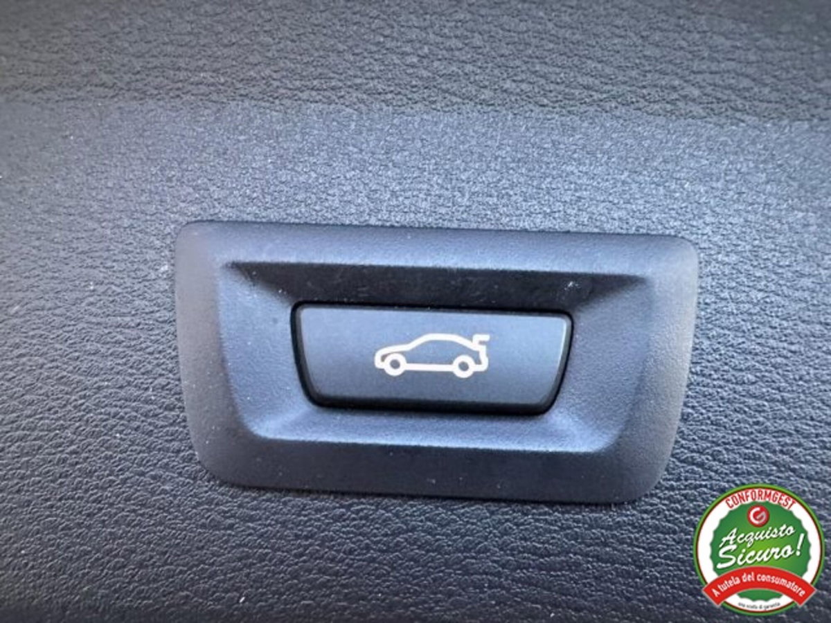 BMW X1 sDrive16d Advantage (18)