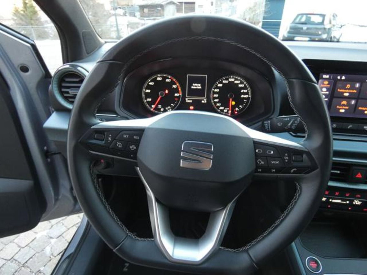 SEAT Arona 1.0 ecotsi Xperience 95cv (10)