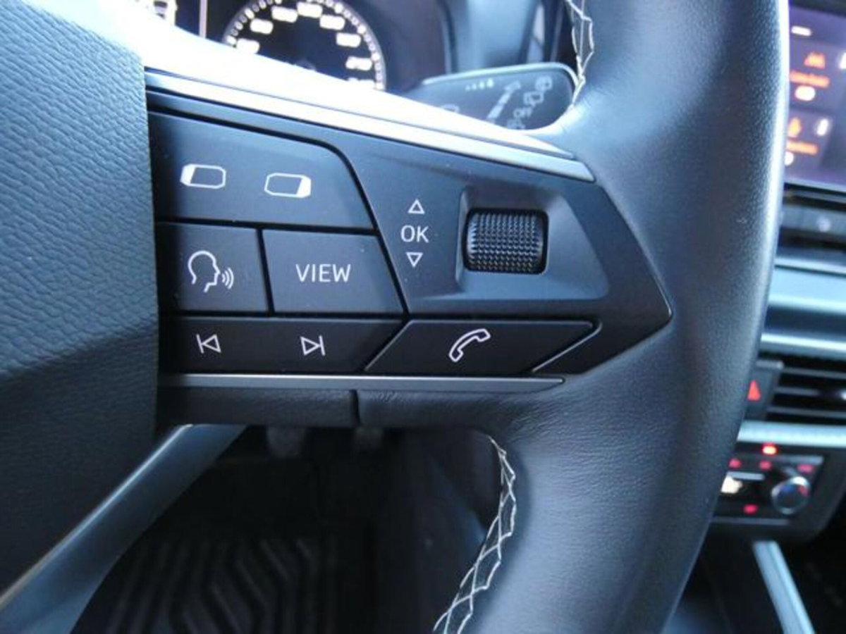 SEAT Arona 1.0 ecotsi Xperience 95cv (12)