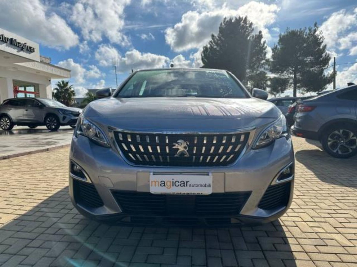 Peugeot 3008 BlueHDi 130 S&S EAT8 Business (2)