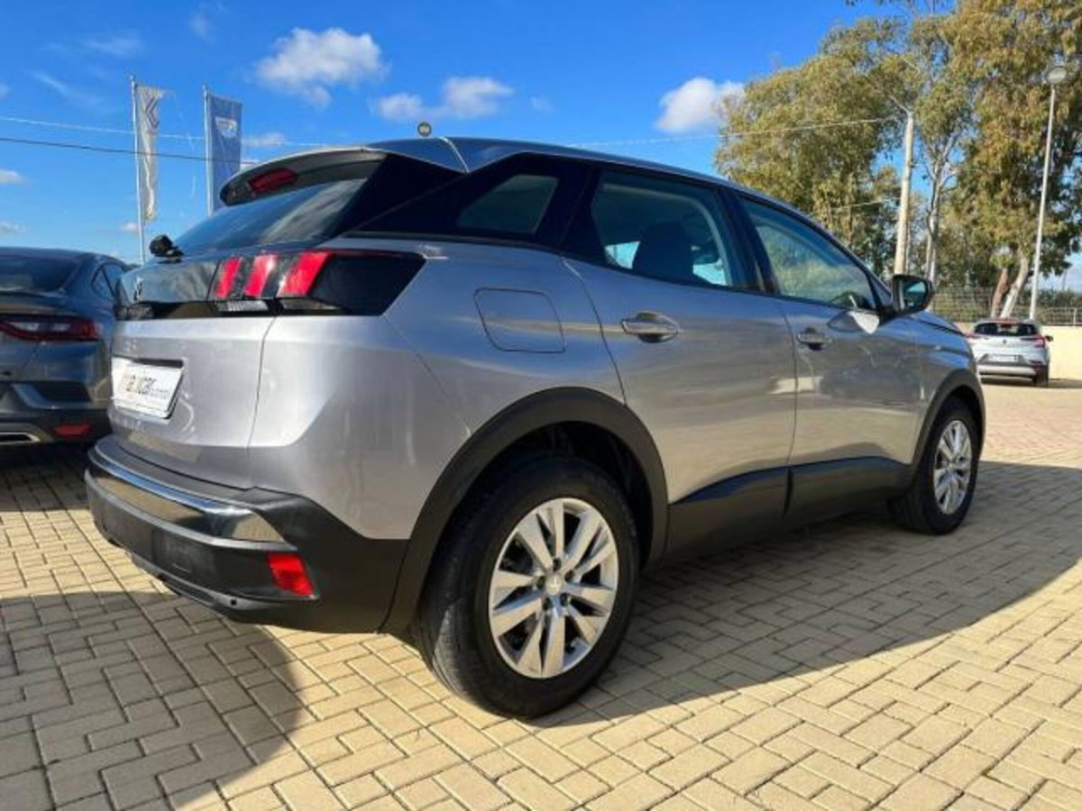 Peugeot 3008 BlueHDi 130 S&S EAT8 Business (5)