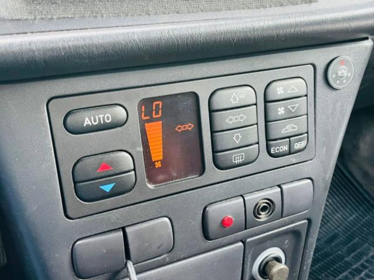 Saab 900 Cabrio 2.0i turbo 16V cat SE (14)