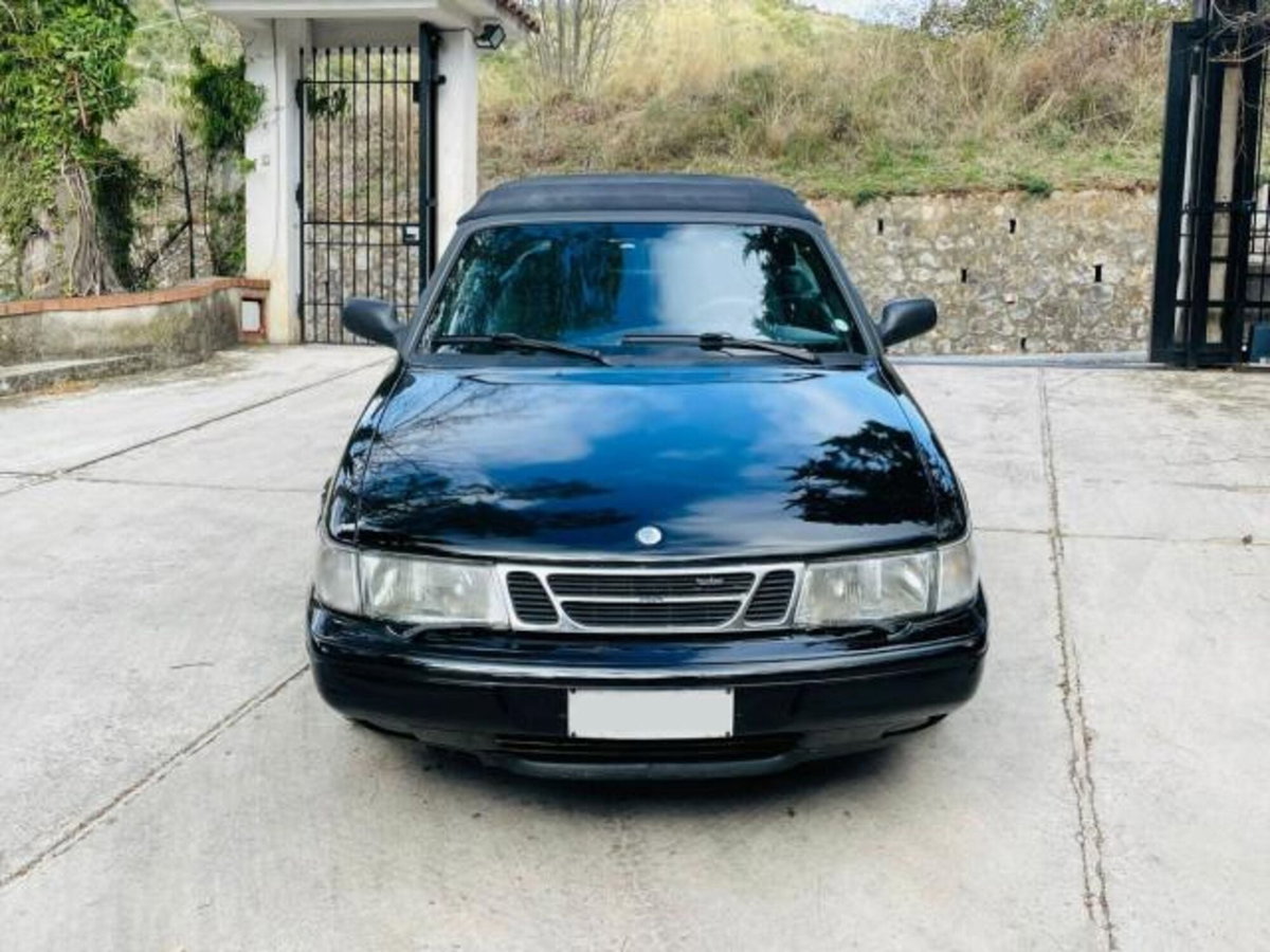 Saab 900 Cabrio 2.0i turbo 16V cat SE (2)