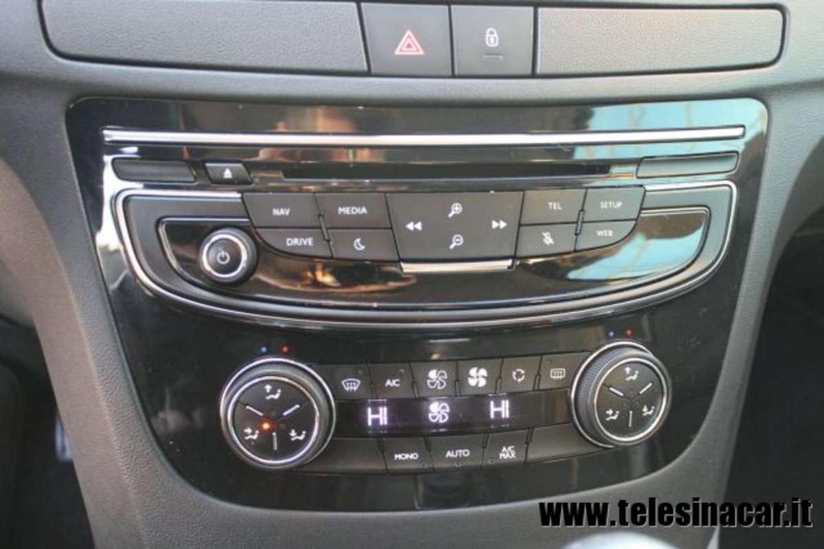 Peugeot 508 BlueHDi 180 EAT6 S&S Feline (15)