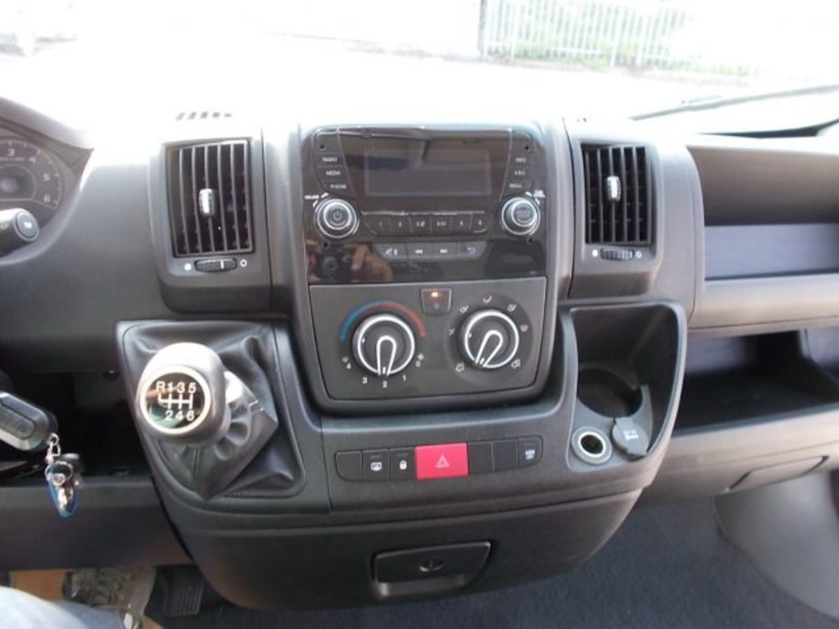 Citroen Jumper Telaio 35 BlueHDi 130 PLM-SL Cabinato (13)