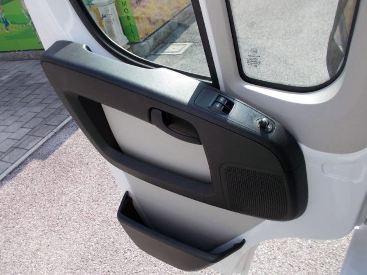 Citroen Jumper Telaio 35 BlueHDi 130 PLM-SL Cabinato (15)