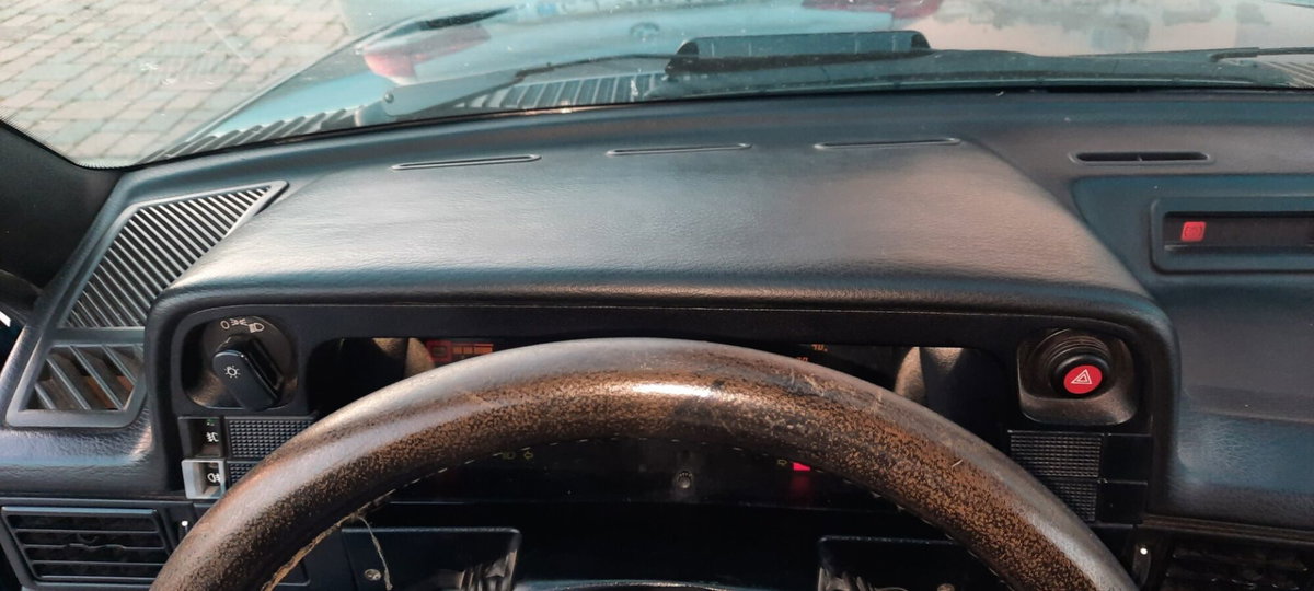 Opel Kadett 2.0 16V 3 porte GSi (14)