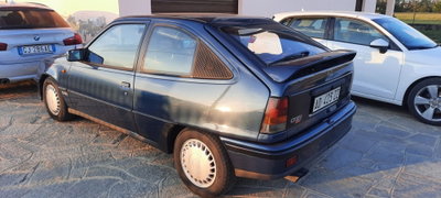 Opel Kadett 2.0 16V 3 porte GSi (3)
