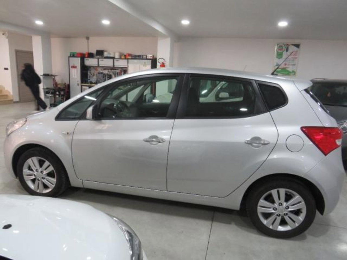 Hyundai ix20 1.4 CRDI 90 CV Comfort (8)