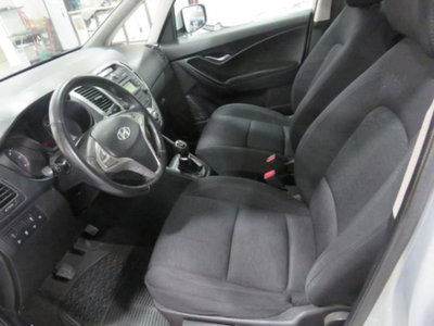 Hyundai ix20 1.4 CRDI 90 CV Comfort (9)