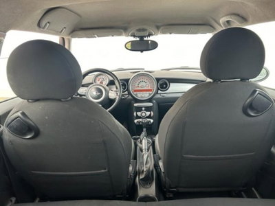 MINI Mini 1.6 16V Cooper D (8)