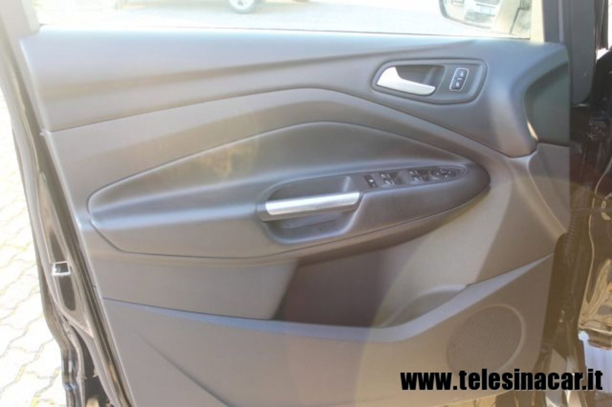 Ford Kuga 2.0 TDCI 120 CV S&S 2WD Business N1 (2)