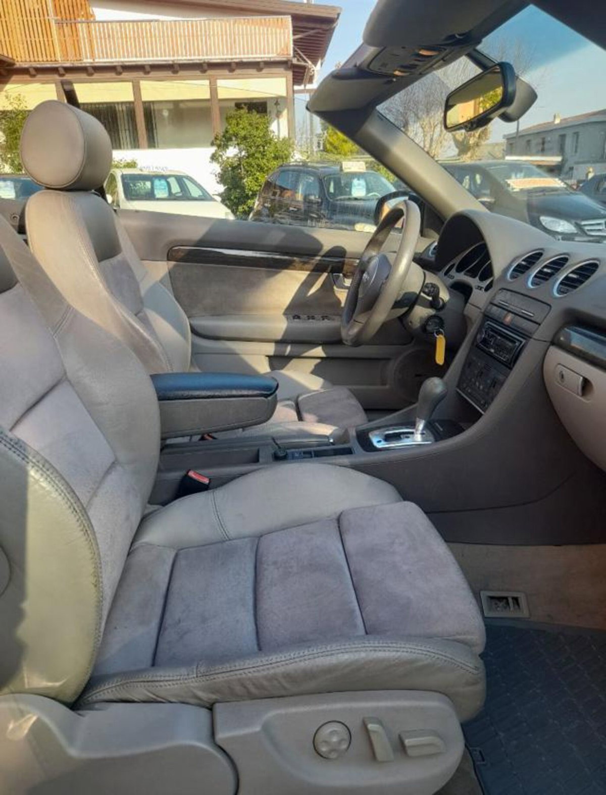 Audi A4 Cabrio Cabriolet 2.5 V6 TDI cat (10)