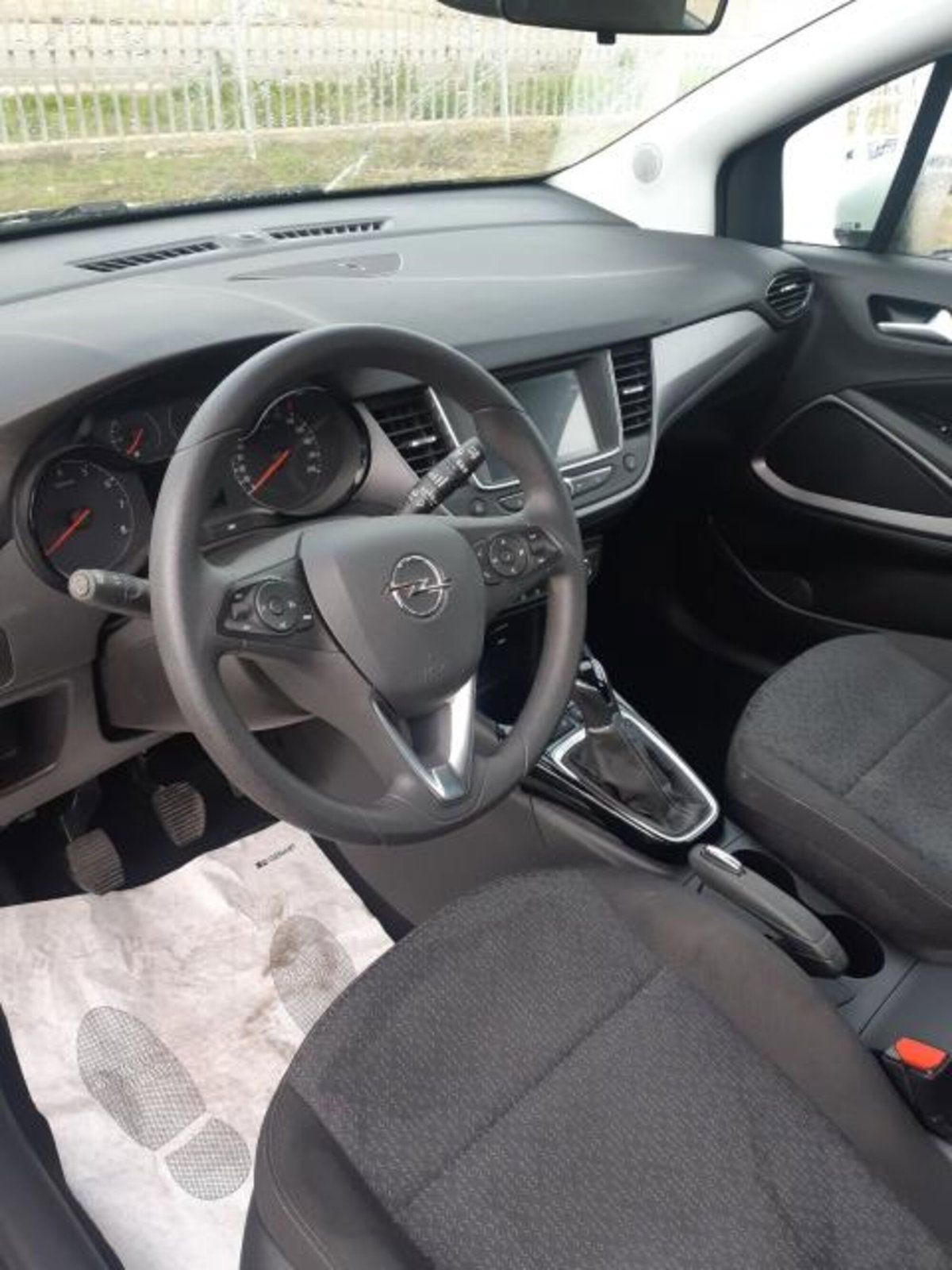 Opel Crossland X 1.2 12V Innovation (5)