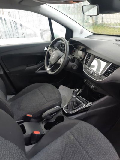 Opel Crossland X 1.2 12V Innovation (6)