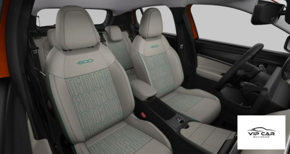 Fiat 600 1.2 hybrid 110cv auto (4)