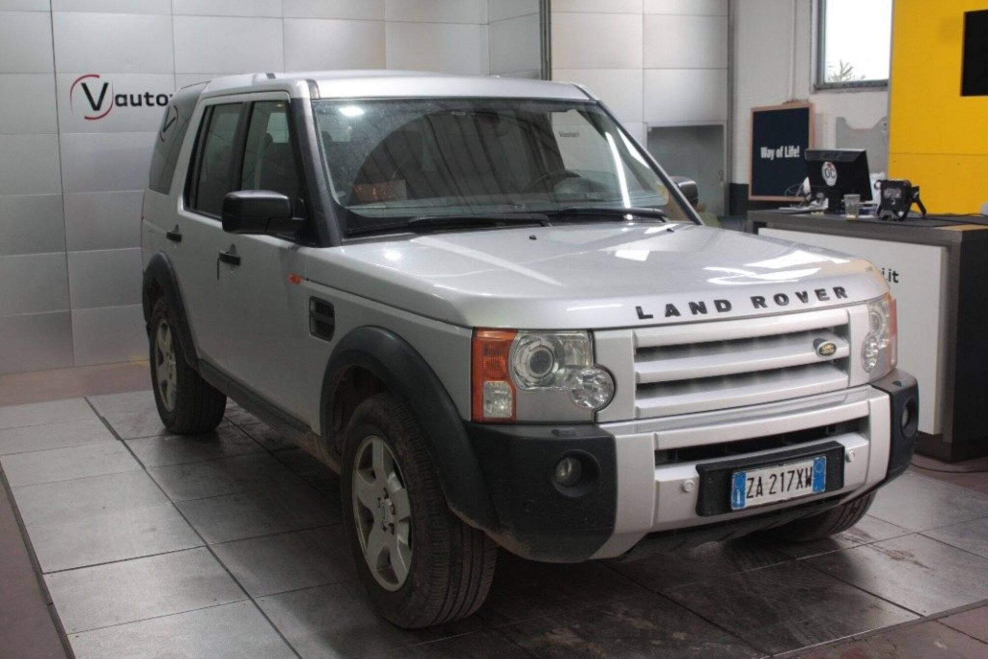 Land Rover Discovery 4 2.7 TDV6 SE