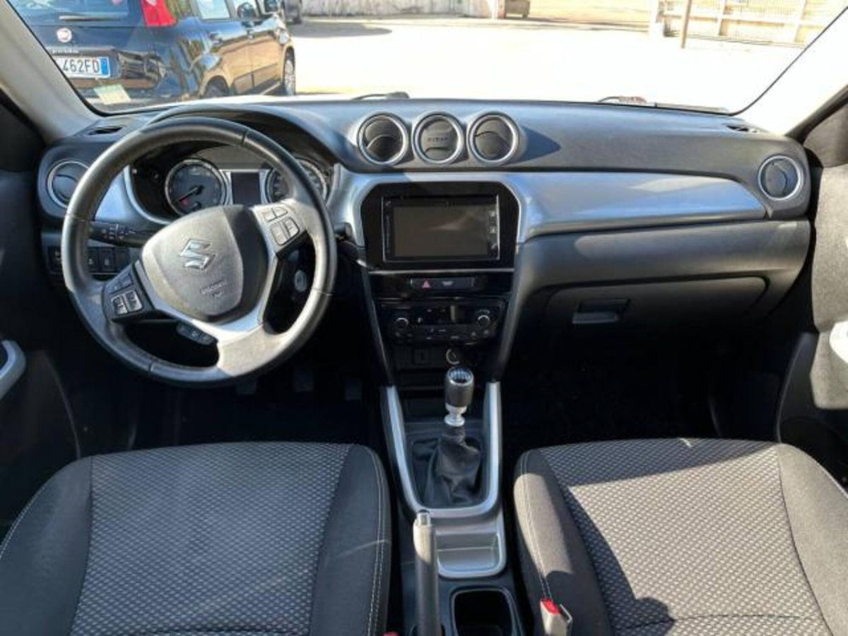Suzuki Vitara 1.6 DDiS V-Top (11)