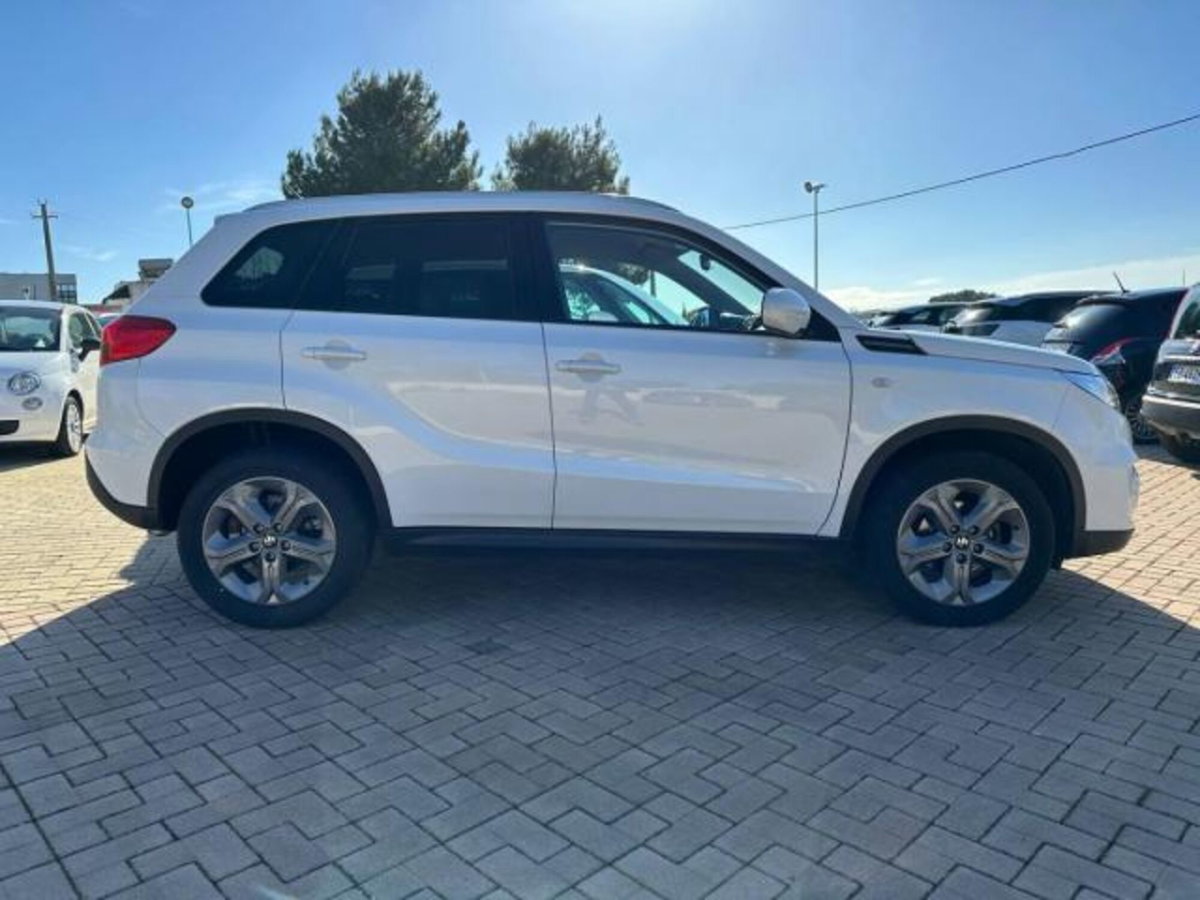 Suzuki Vitara 1.6 DDiS V-Top (4)