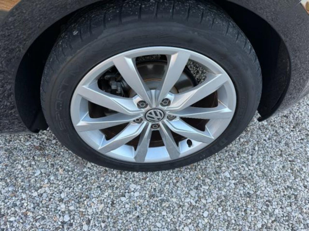 Volkswagen Golf 2.0 TDI 5p. Highline BlueMotion Technology (14)