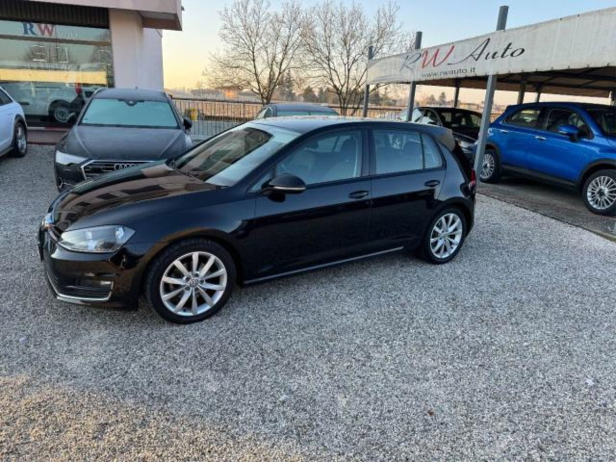 Volkswagen Golf 2.0 TDI 5p. Highline BlueMotion Technology (2)
