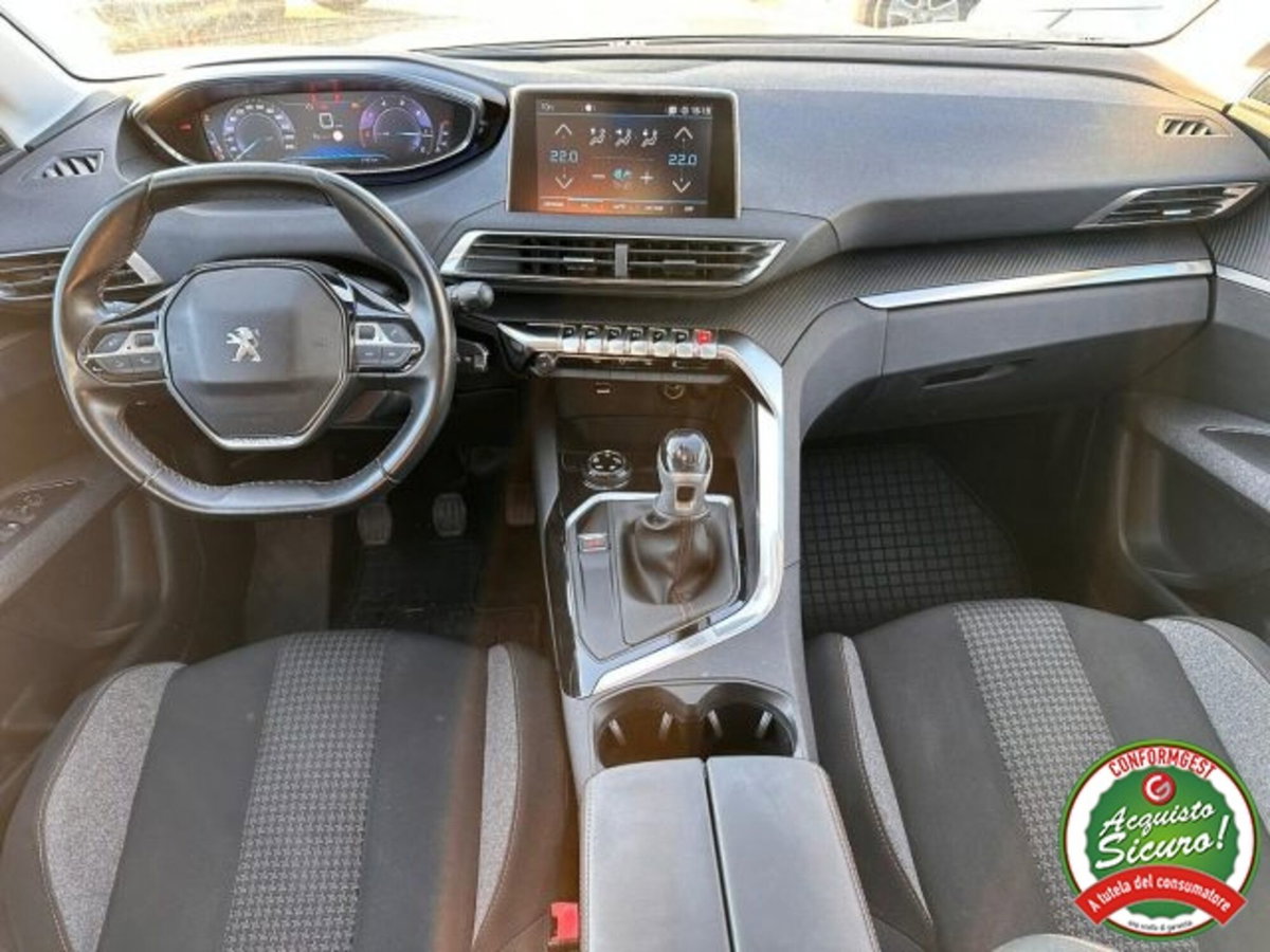 Peugeot 3008 BlueHDi 120 S&S Allure (8)