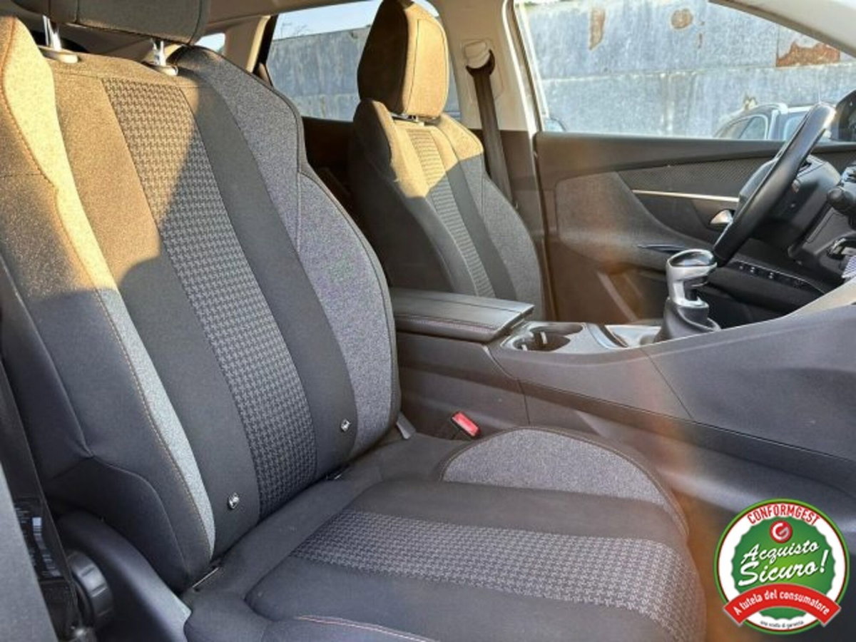 Peugeot 3008 BlueHDi 120 S&S Allure (9)