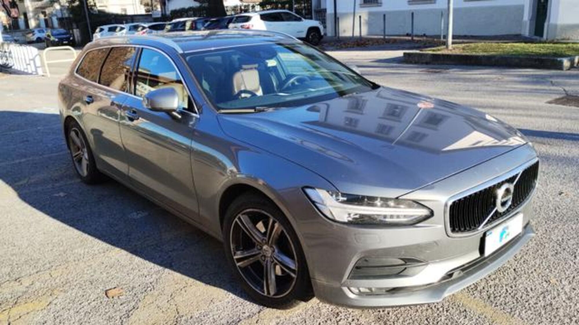 Volvo V90 D4 AWD Geartronic Momentum my 16