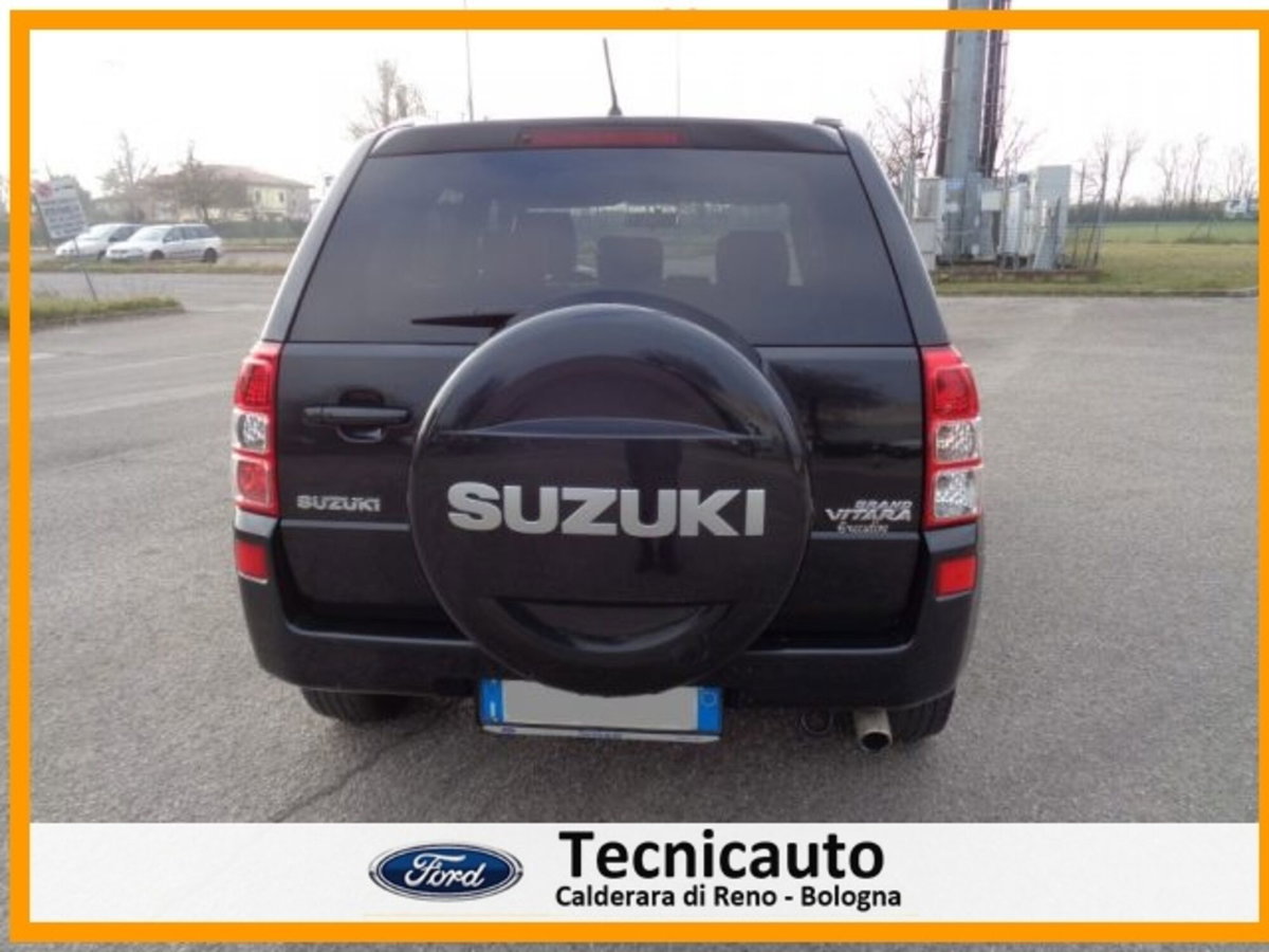 Suzuki Grand Vitara 1.9 DDiS 5 porte Executive (5)