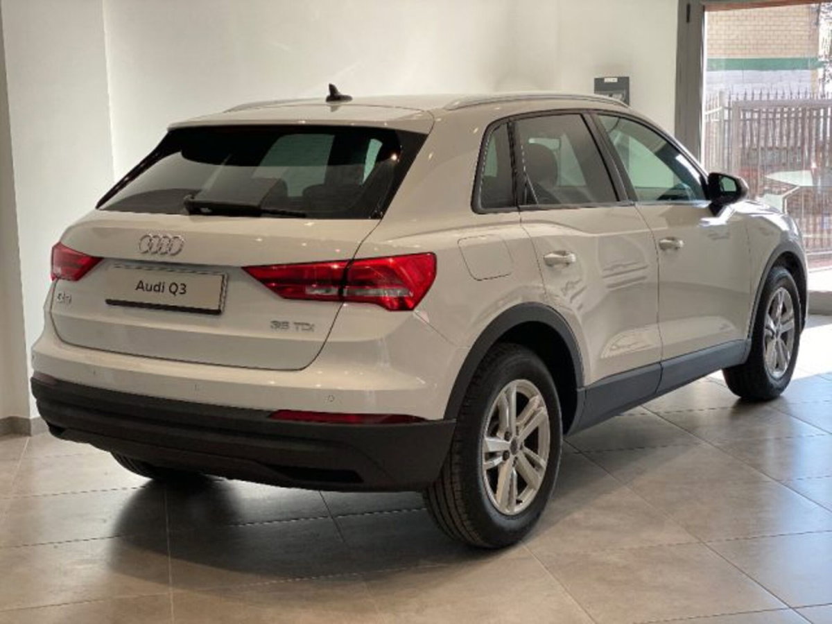 Audi Q3 Sportback 35 TDI quattro S tronic Business Plus (3)