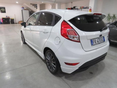 Ford Fiesta 1.5 TDCi 75CV 5 porte ST-Line (7)