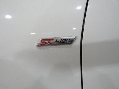 Ford Fiesta 1.5 TDCi 75CV 5 porte ST-Line (9)