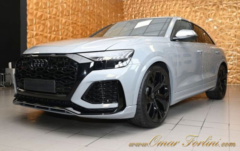 Audi RS Q8 Q8 4.0 mhev quattro tiptronic