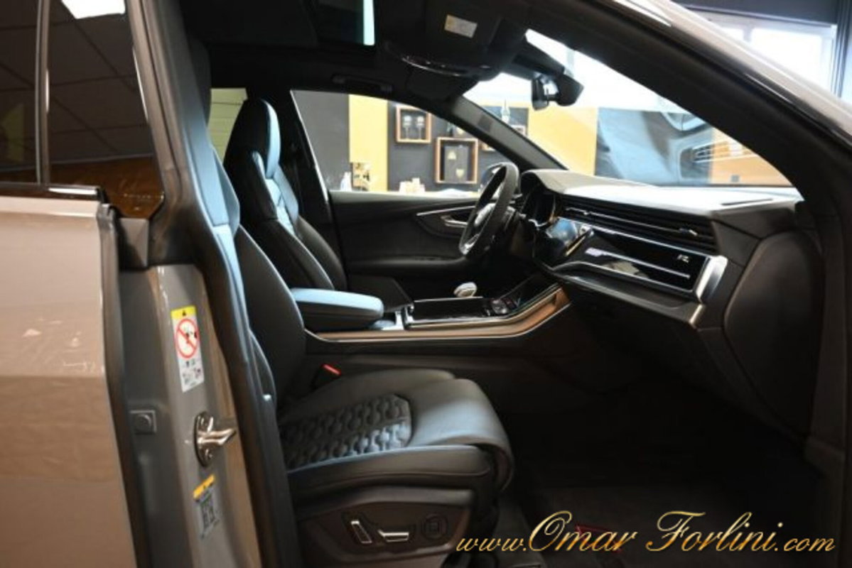 Audi RS Q8 Q8 4.0 mhev quattro tiptronic (10)