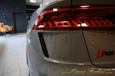 Audi RS Q8 Q8 4.0 mhev quattro tiptronic (20)