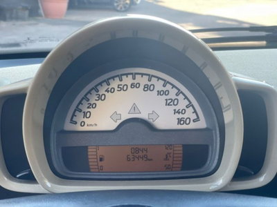 smart Fortwo 1000 52 kW MHD coupé passion (12)