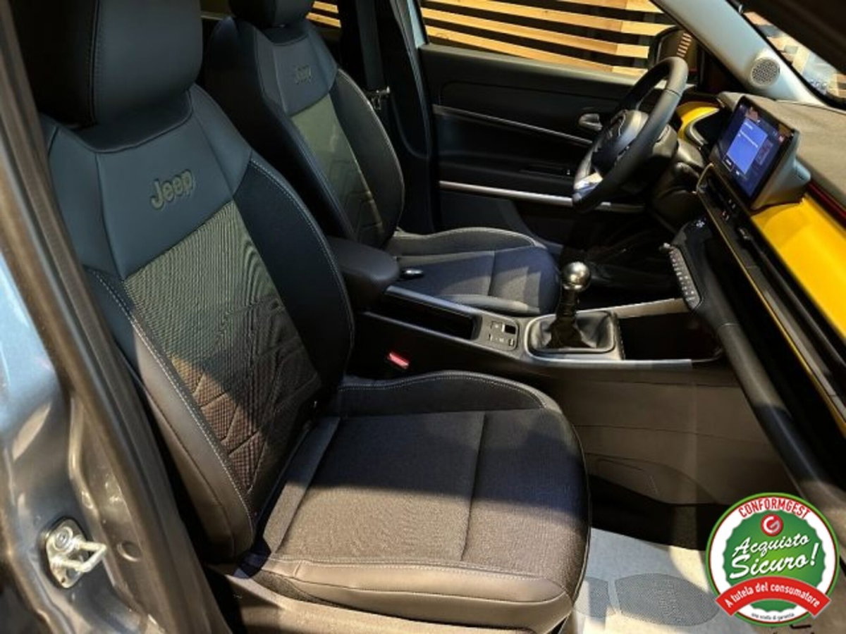 Jeep Avenger 1.2 turbo Summit fwd 100cv (15)