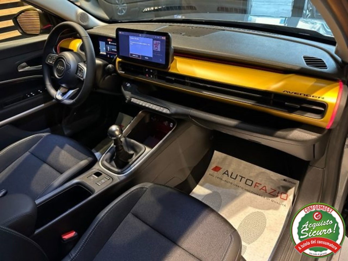 Jeep Avenger 1.2 turbo Summit fwd 100cv (16)