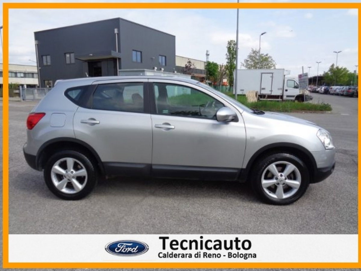 Nissan Qashqai 2.0 dCi DPF Acenta (2)