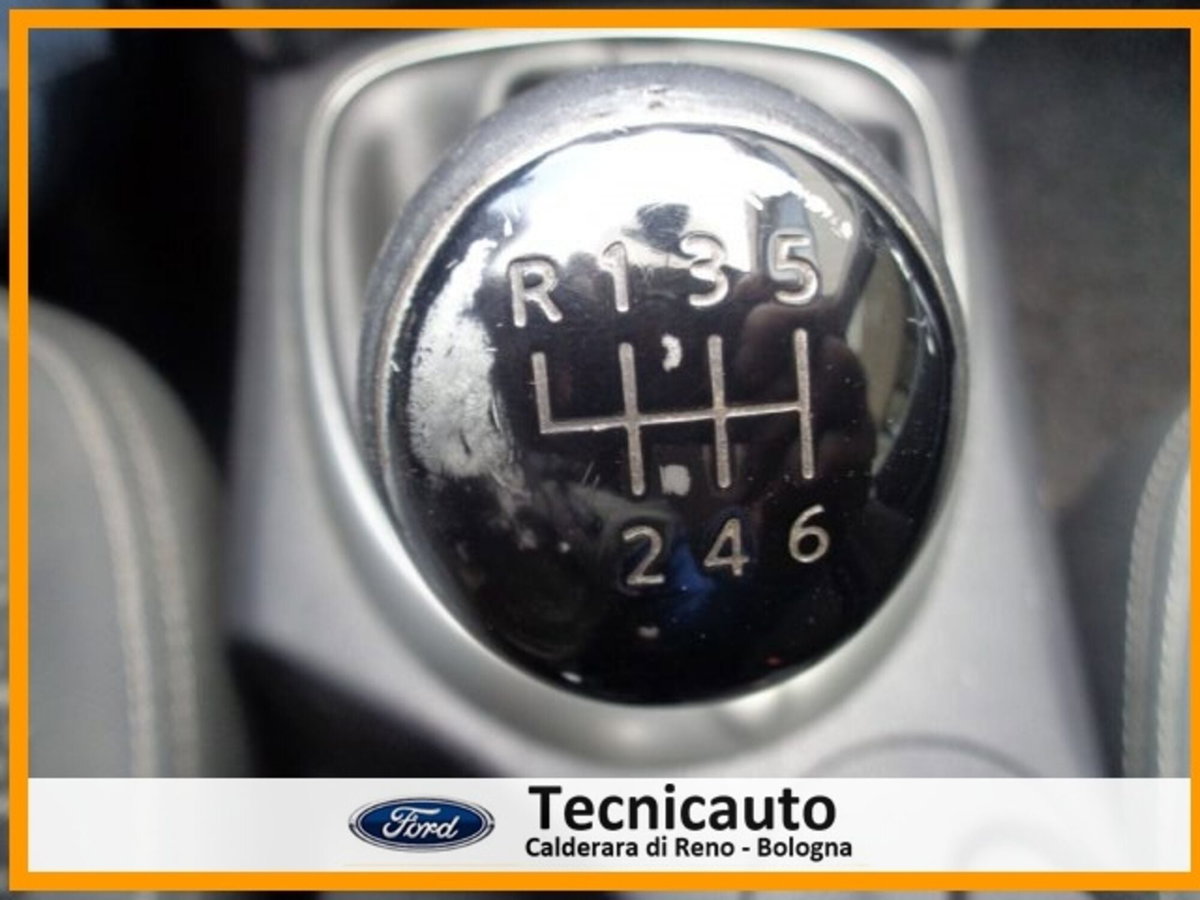 Nissan Qashqai 2.0 dCi DPF Acenta (16)