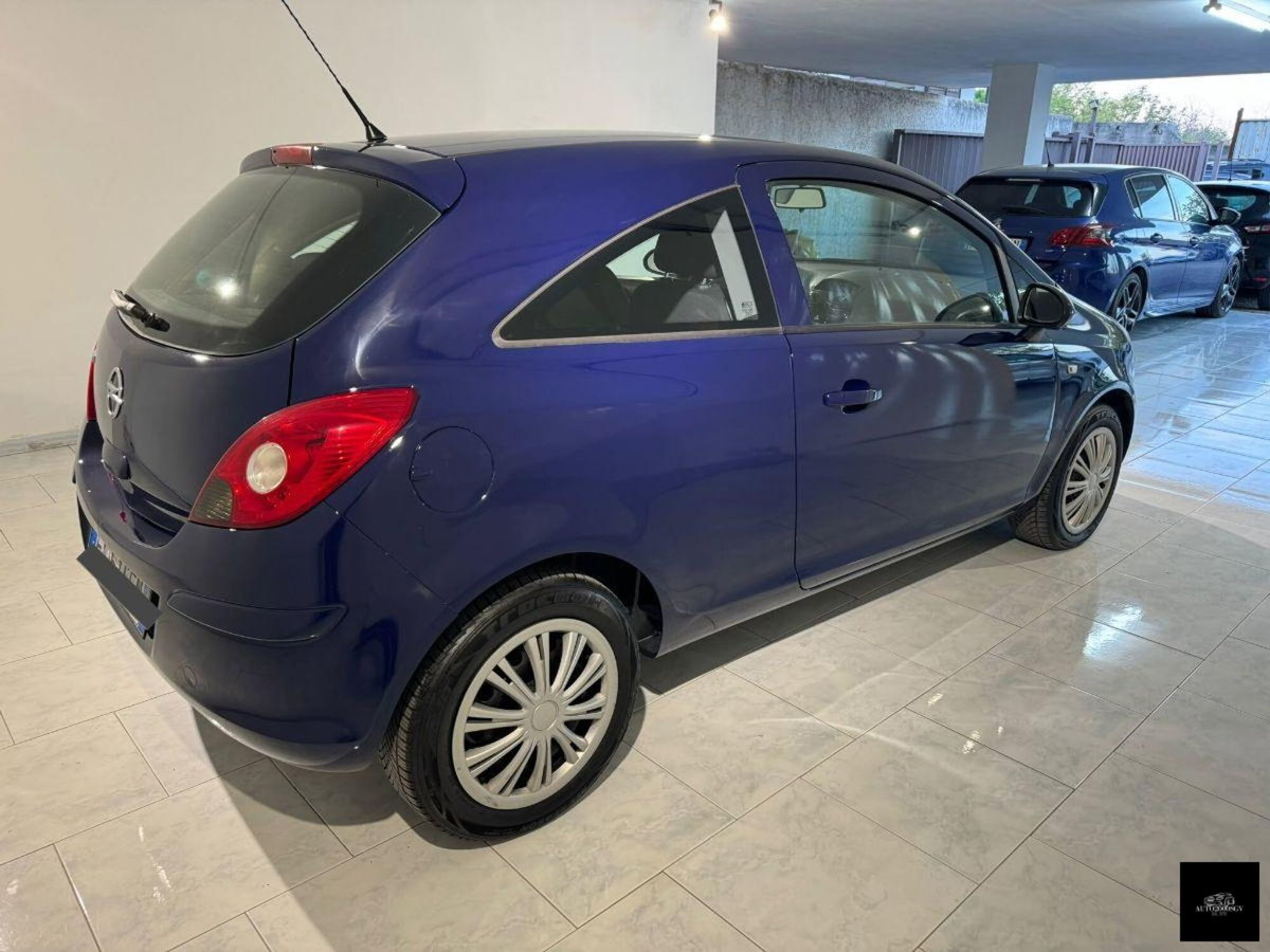 Opel Corsa 1.2 85CV 3 porte GPL-TECH Edition (3)