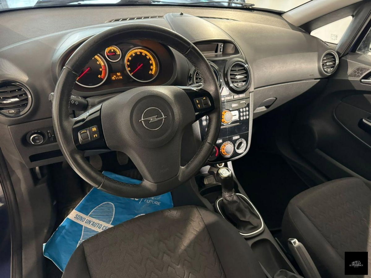 Opel Corsa 1.2 85CV 3 porte GPL-TECH Edition (5)