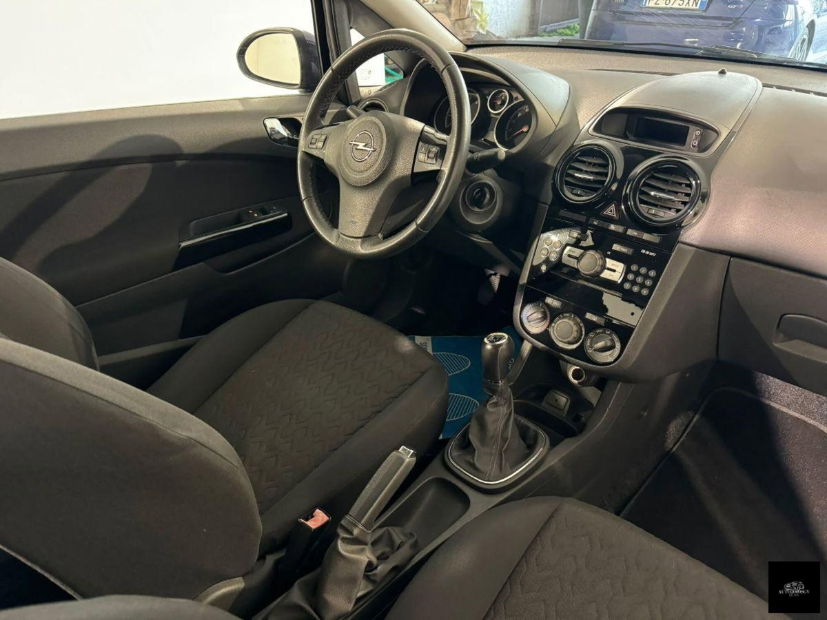 Opel Corsa 1.2 85CV 3 porte GPL-TECH Edition (7)
