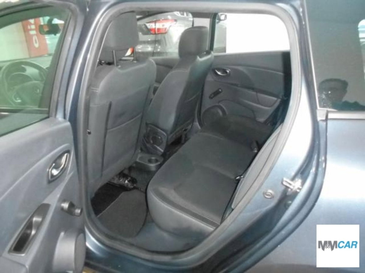 Renault Clio Sporter TCe 12V 90 CV Business (11)