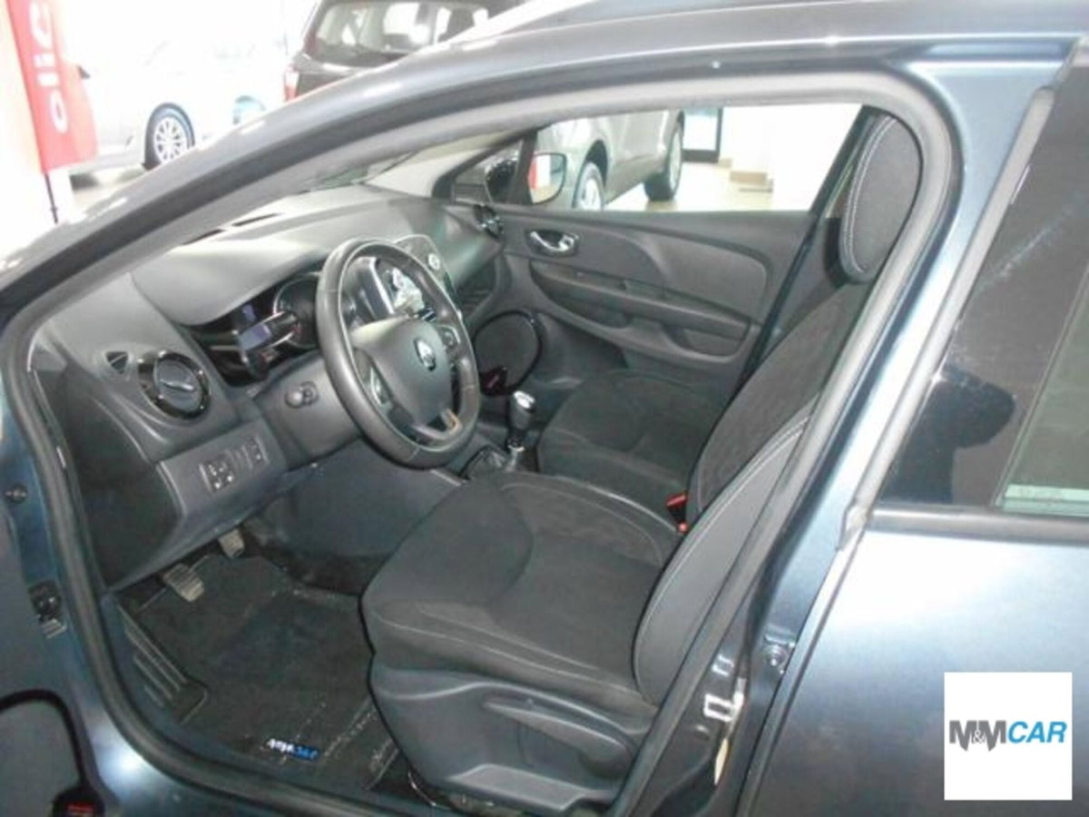 Renault Clio Sporter TCe 12V 90 CV Business (8)