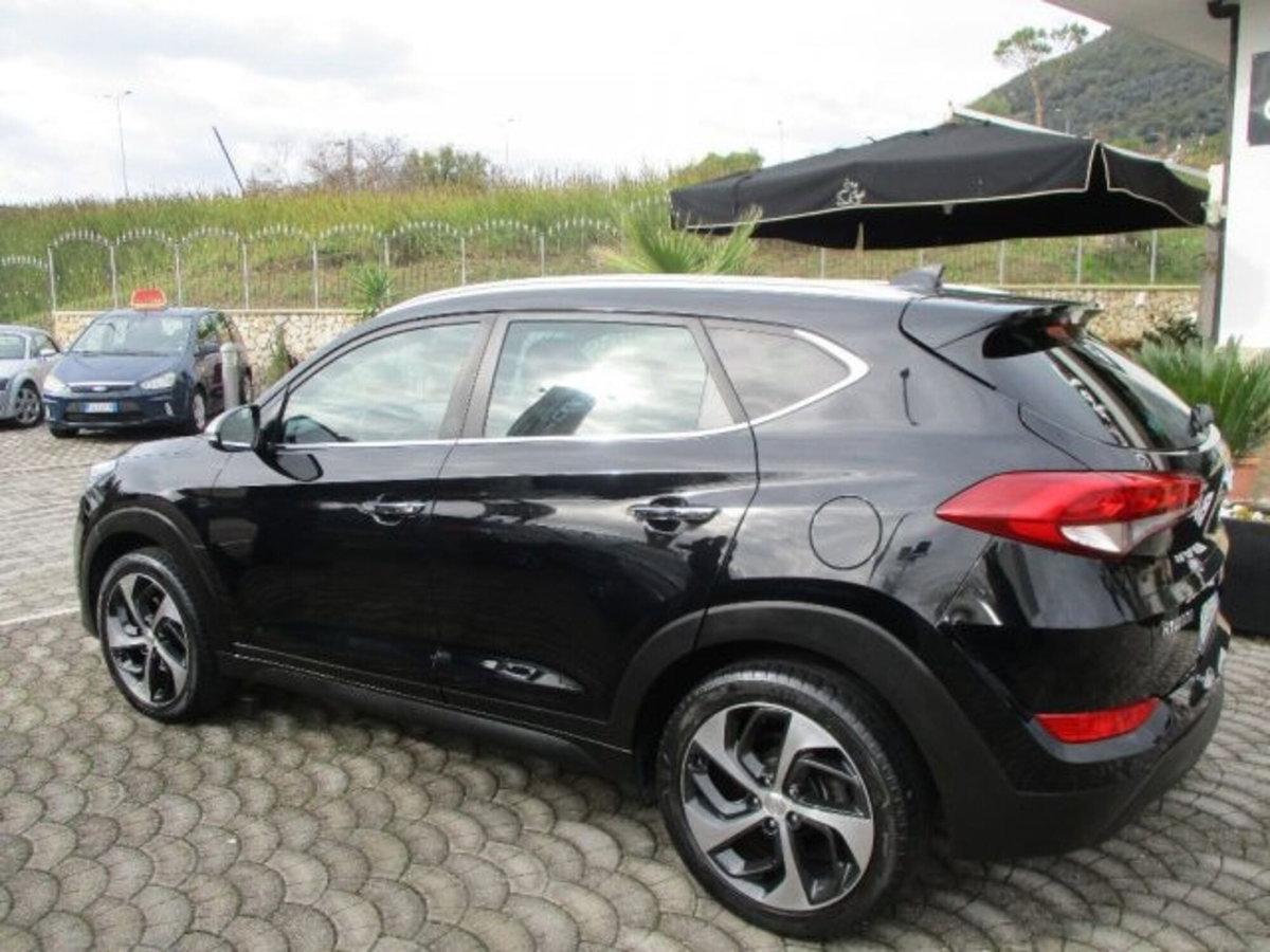 Hyundai Tucson 1.7 CRDi DCT Sound Edition (3)
