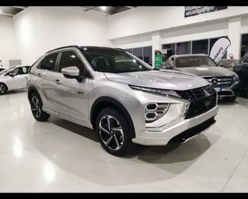 Mitsubishi Eclipse Cross 2.4 MIVEC 4WD PHEV Diamond SDA Pack 0